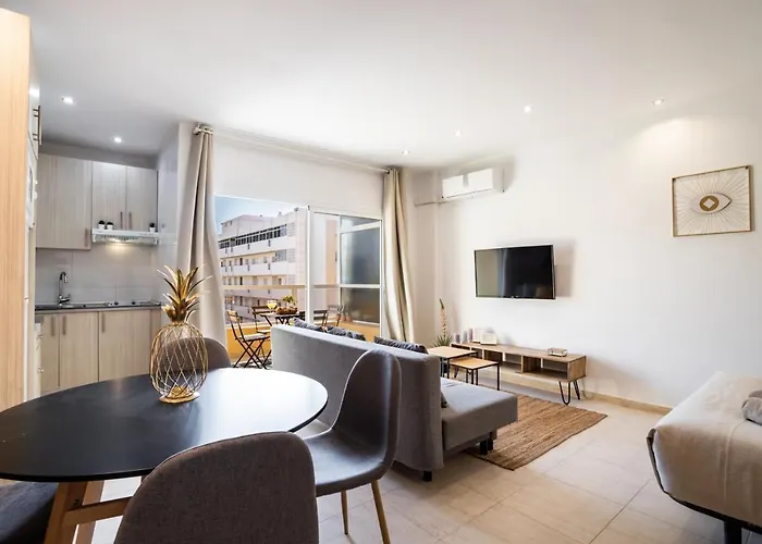 Sur Pyr Vista Mar Apartment *